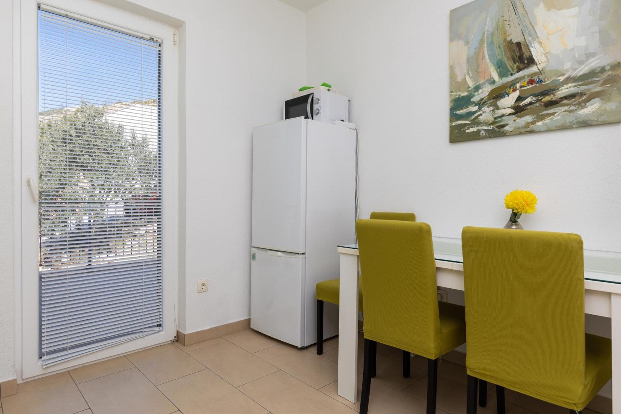 Apartments With A Parking Space Dugi Rat, Omis - 19516 Habitación foto